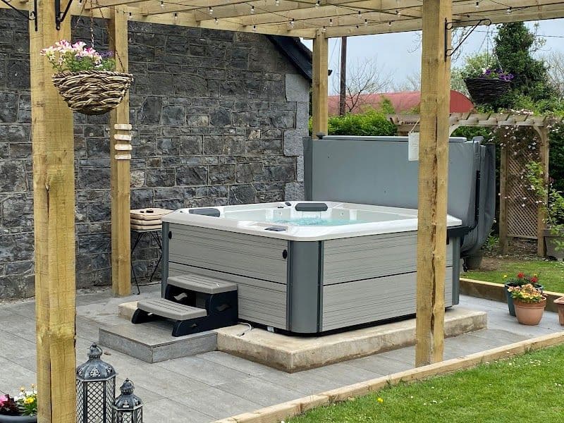 Aquasun - Hot Tubs, Saunas & Endless Pool Store in Unknown, Ireland